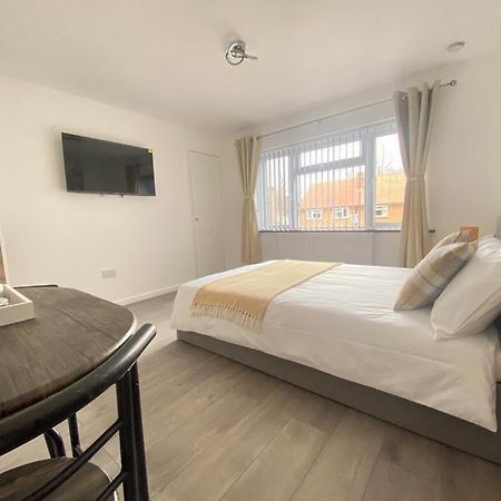 Gatwick Deluxe En-Suite Rooms Χόρλι Εξωτερικό φωτογραφία